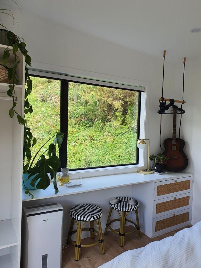 Tiny House With Greenhouse Dining โลเวอร์ฮัท ภายนอก รูปภาพ